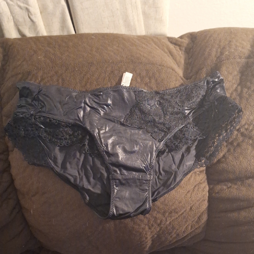 Chic Black Lace Women's Panties